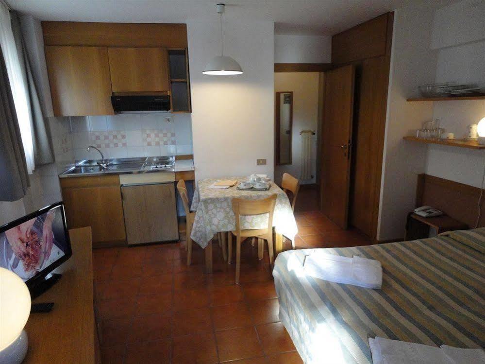 Appartamenti Corte Residence Borca di Cadore Exterior foto